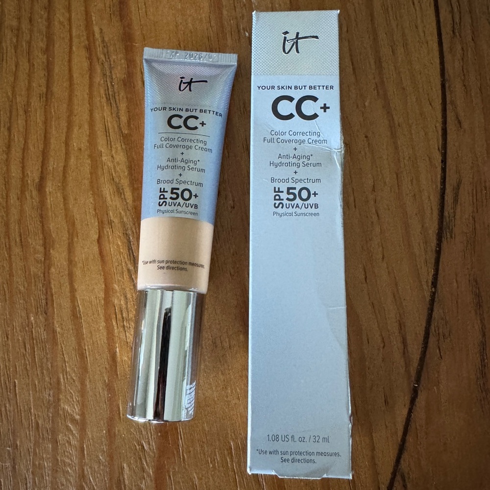 IT Cosmetics CC+ Cream - Medium shade
